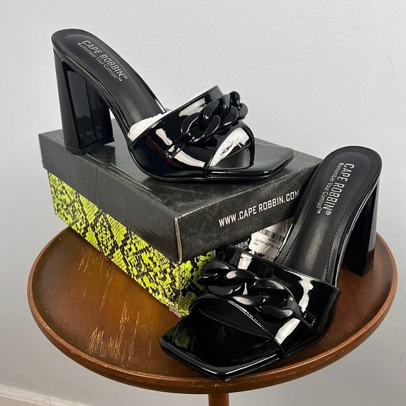 Cape Robbin Letita Chain Square toe block heels New in box size 8.5 black - Picture 1 of 9